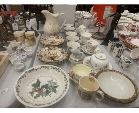 A LARGE QUANTITY OF CERAMICS AND CHINA TO INCLUDE ROYAL DOULTON 'PASSION FLOWER' CUPS AND SAUCERS, PORTMEIRION 'THE HOLLY AND