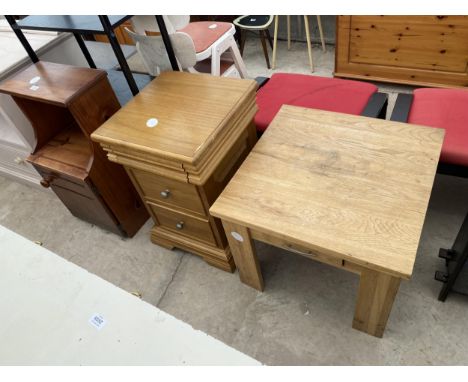 A MODERN PINE BEDSIDE CABINET, BLACK ASH EFFECT OPEN SHELVES, OAK BEDSIDE CHEST AND LAMP TABLE 