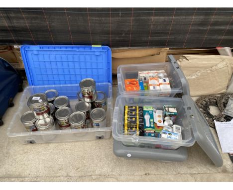 AN ASSORTMENT OF EXTERIOR GLOSS AND AN ASSORTMENT OF LIGHT BULBS ETC 