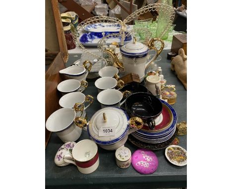 A MIXED LOT TO INCLUDE A COFFEE POT, MUGS AND SAUCERS, PILL BOXES, MINI COTTAGES,  THIMBLES, BOXES, ETC 