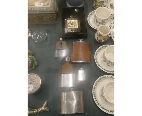 A QUANTITY OF VINTAGE HIP FLASKS - 6 IN TOTAL 