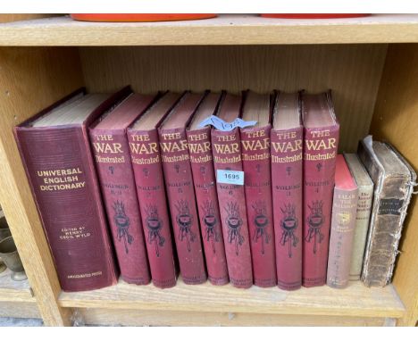 AN ASSORTMENT OF VINTAGE HARDBAKC WAR BOOKS 