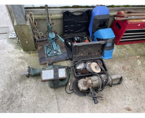 AN ASSORTMENT OF TOOLS TO INCLUDE A WELDING MASK, GRINDER, DRILL, ETC 