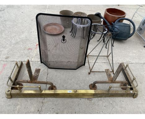 A FIRESIDE LOT TO INCLUDE A BRASS FENDER, FIRESCREEN, DOGS ETC 