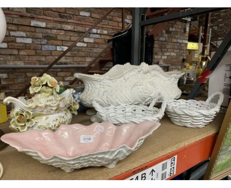 A QUANTITY OF ORNATE CERAMIC PLANTERS TO INCLUDE A VERY LARGE PARIAN WARE STYLE AND AN ITALIAN FLORAL DECORATED LIDDED POT 