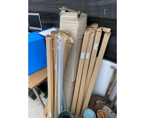 A LARGE QUANTITY OF ALUMINIUM PROFILE LIGHT FITTINGS 