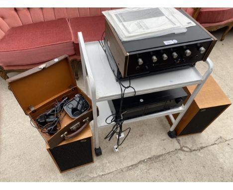 A MIXED LOT OF HI-FI ITEMS TO INCLUDE A PAIR OF SPEAKERS, SANSUI STEREO AMPLIFIER 