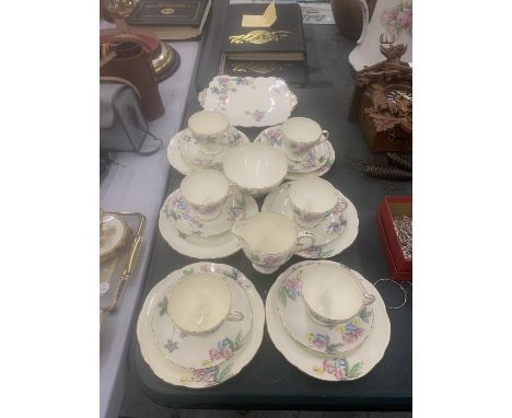 A VINTAGE FOLEY CHINA TEASET TO INCLUDE A CAKE PLATE, CUPS, SAUCERS, SIDE PLATES, A CREAM JUG AND SUGAR BOWL 