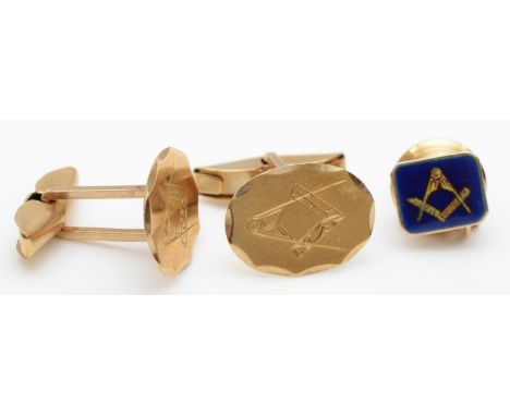 Masonic, a 9ct gold pair of Masonic engraved cufflinks and a 9ct gold and enamel Masonic tie stud, 5.6gm 