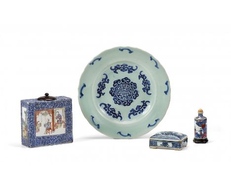 GROUP OF FOUR PORCELAIN OBJECTS  China, 19th-20th Century A dish with blue decoration on céladon ground, a rectangular sectio