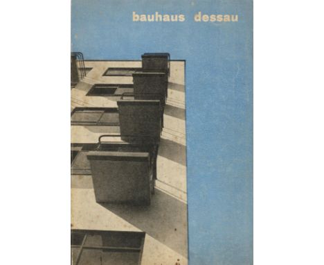 Bauhaus Dessau.: Hochschule für Gestaltung. Prospekt. Dessau, Bodenthal (1926). Mit einigen Abb. 1 Bl., 34 S., 20 Bl. typogr.
