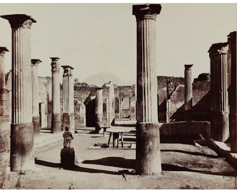 Pompeji u. Pozzuoli.: 9 Bl. s/w Photographien von Pompeji (8) u. Pozzuoli von Giorgio Sommer (1834-1914), Neapel um 1900. Je 