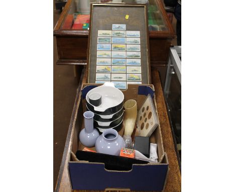 A QUANTITY OF MIXED COLLECTABLES TO INCLUDE A SMALL QUANTITY OF COINS, POOLE POTTERY, WHITE METAL BRACELET AND NECKLACE MARKE