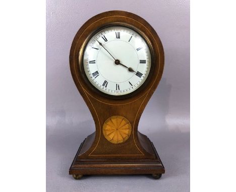 Edwardian inlaid mantle clock with Roman numeral dial, approx 23cm in height, with key