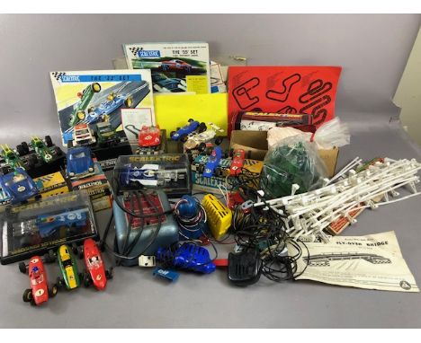 Vintage Scalextric model Racing cars to include C67 Lotus in box, C/55 Vanwall in box, c/61 Porsche, in box, C5 Europa Vee,, 