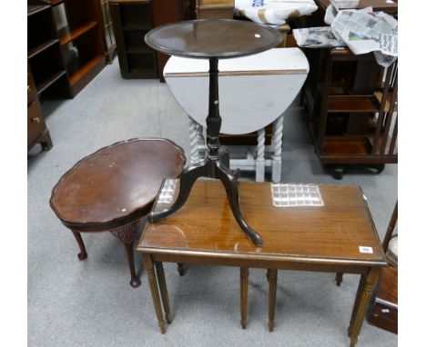 Nest of 3 tables, smaller tripod table and small pie crust topped coffee table (3) 