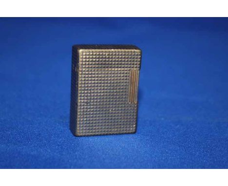 GOLD PLATED FRENCH DUPONT LIGHTER
with attractive checked design to body, stamped and numbered 'R8894' to base, 4.5cm high