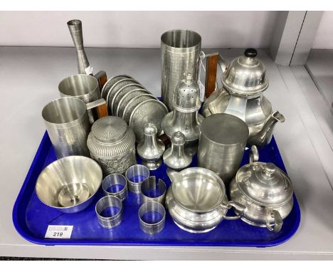 A Collection of Pewterware, including Selangor sugar bowl, six foliate detailed coasters with rack, hammered tankards with wo
