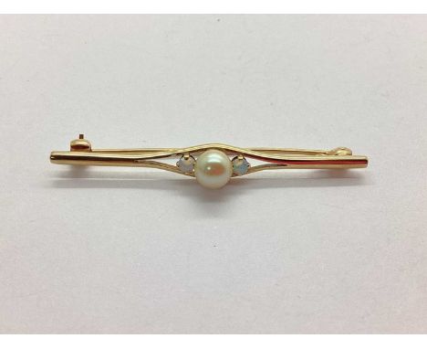 A 9ct Gold Opal and Freshwater Pearl Bead Bar Brooch, collet set within pierced openwork design, 5.2cm long (2.8grams).