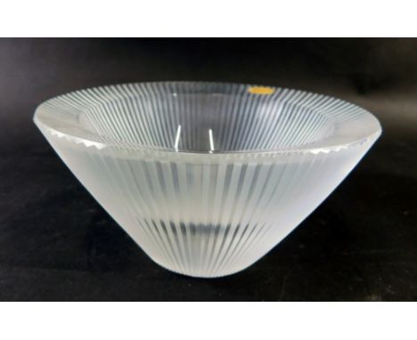 A Moser Czechoslovakia glass vase, of tapering circular form with ribbed outline, 8cm high, marked beneath with label. 