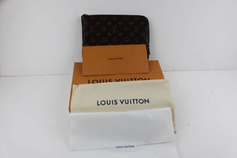 Sold at Auction: Louis Vuitton, LOUIS VUITTON Shopper NEVERFULL ST. MORITZ  GM, Koll. 2008.