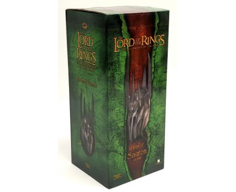 Sideshow Weta The Lord of the Rings The The Fellowship of the Ring 1/4 scale Helm of Sauron. Excellent, within Good Plus pack