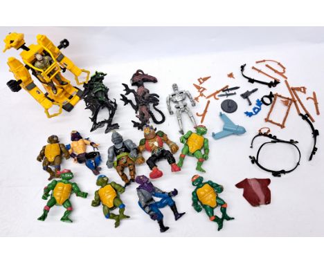 Playmates Teenage Mutant Ninja Turtles plus Kenner Aliens loose figures, in mixed lot. Condition Fair to GoodFigures and part