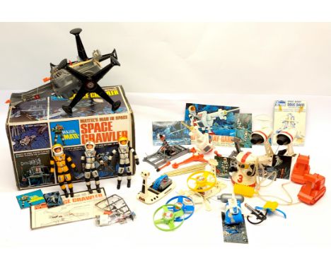 Mattel vintage 1960s Man in Space / Major Matt Mason figures, vehicles &amp; weapons, to include Recono Jet Pak, Space Crawle