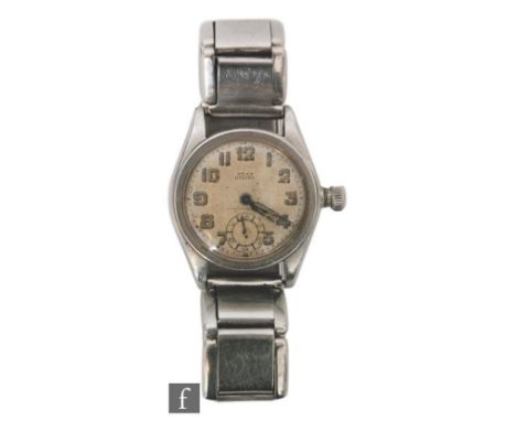 A mid 20th Century stainless steel Rolex Oyster, Arabic numerals to a silvered dial, movement marked Rolex Chronometer, numbe