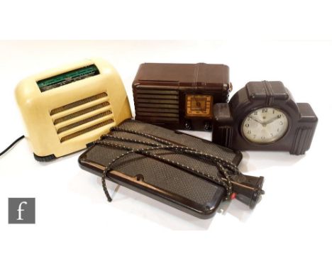 Four pieces of Bakelite to include a Kolster-Brandes Model FB10 ?toaster? radio, with long and medium wave frequencies, heigh