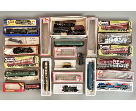 A collection of OO gauge model railway including Hornby Dublo and Lima - including five Hornby Dublo locomotives, comprising 