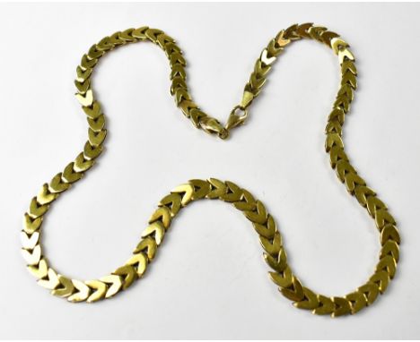 A 9ct gold graduated arrow curb link necklace, with lobster claw clasp, length approx 47cm, approx 26g, with partial hallmark