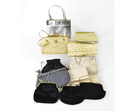 A quantity of vintage and collectible bags, clutch bags, purses, etc, to include beaded examples, sequinned examples, evening