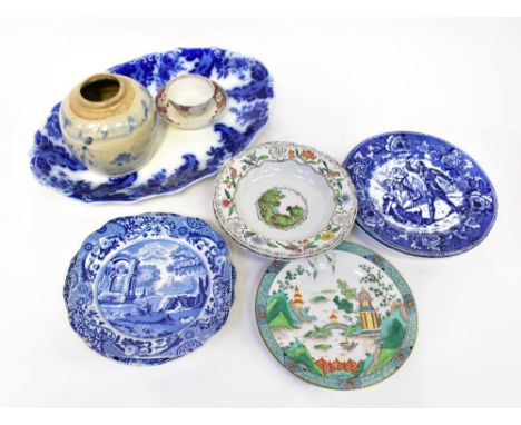 Various 19th century blue and white pottery, mostly Spode examples, to include 'Italian' pattern, Wedgwood examples, large ov