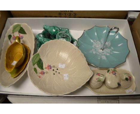 Ceramics - A Midwinter stylecraft cake stand as an umbrella ; a Crown Devon cruet and associated salad drainer ; a Wedgwood v