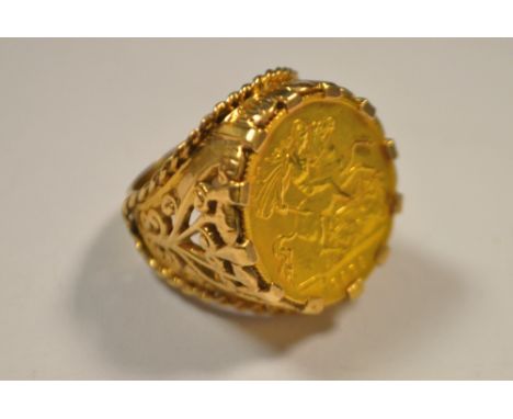 A gold half sovereign, dated 1913, 9ct gold mounted as a ring, 12g