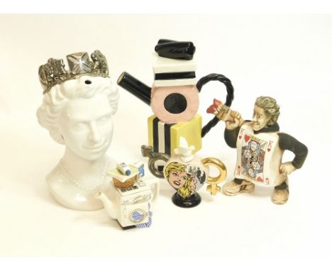 PAUL CARDEW. Five Paul Cardew collectors teapots, including; the Queens Golden Jubilee, Limited Edition teapot 29/125, Sweet 