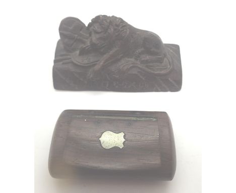 Hand carved wooden recumbent lion and shield with carved date 1717 ( MDCCXVII ) L: 6 cm and a snuff box 