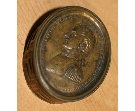 BRASS COATED SNUFF BOX EMBOSSED WITH ''FIELD MARSHALL MARQUIS WELLINGTON'' (W: 6.5CM, L: 5.5CM, D: 2CM)