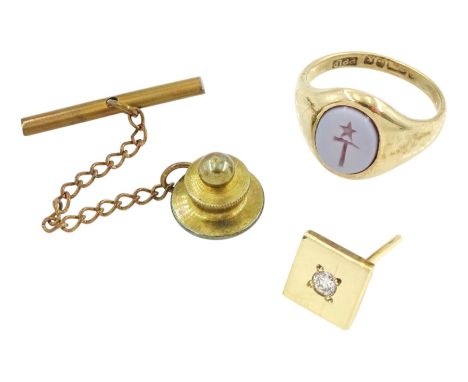 9ct gold agate intaglio signet ring, Birmingham 1959 and a 9ct gold single stone diamond tie pin, hallmarkedCondition Report: