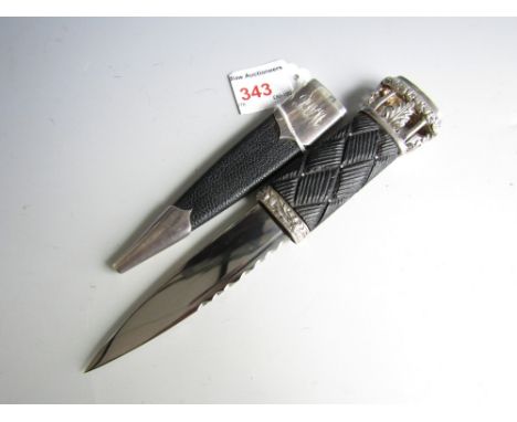 A silver-mounted sgian dubh, the pommel set with a faceted Cairngorm, T K Ebbut, Edinburgh, 1963 