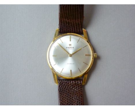 A 1960s gentleman's 18k gold cased Pierce wrist watch, having 17 jewel Incabloc manual wind movement, circular dial with radi