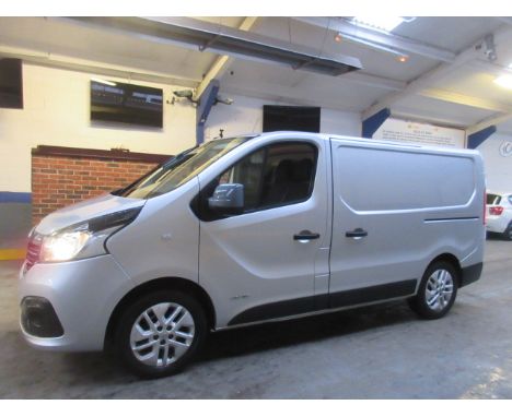 Make &amp; Model: Renault Trafic SL27 Sport DCIDate of Reg: ML16 FNJColour: Silvercc: 1598MoT: 26-11-2021Fuel Type: DIESELMil