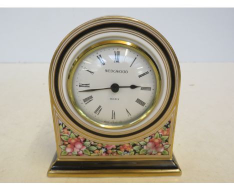 Wedgwood mantle clock Height 12 cm 