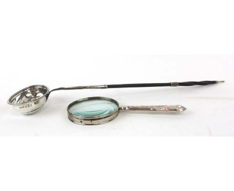 A Georgian silver toddy ladle mounted on a turned horn handle, maker EM, London 1800,  l. 42 cm, together with a silver handl