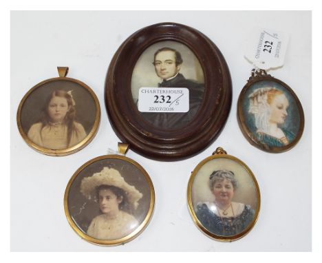 A circular tinted photographic portrait miniature, of a girl, 5.5 cm diameter, her sister, and three others (5)