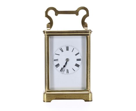 French carriage clock striking on a gong, within a corniche brass case, 7.25" high, (key), (later platform) 