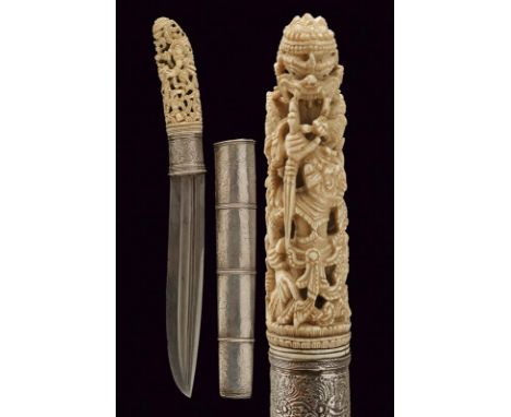 dating: last quarter of the 19th Century provenance: Burma, Wide, single-edged blade of a good quality with grooves of variou