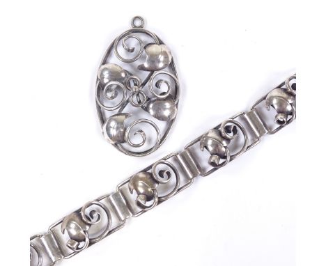 HANS JULIUS R LARSEN - a Mid-Century Danish stylised silver leaf panel bracelet, maker's marks J.L, bracelet length 19cm, and