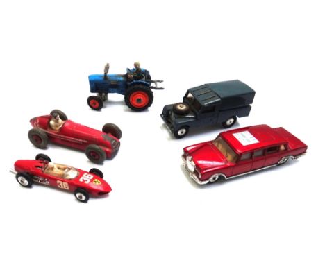 A quantity of vintage Corgi dre-cast vehicles including a Morris Mini Cooper, three other Minis, Citroen safari, Austin Mini 